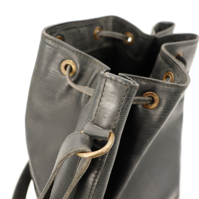 Amana-vintage-sacs-de-luxe-pas-cher-bag-details-occasion-speedy-dior-seconde-main-exclusif-sac-vuitton-authentique-noé-papillon