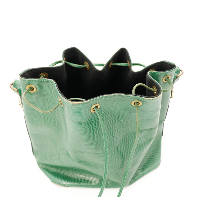 Amana-vintage-sacs-de-luxe-pas-cher-bag-details-occasion-speedy-dior-seconde-main-exclusif-sac-vuitton-authentique-noé-papillon