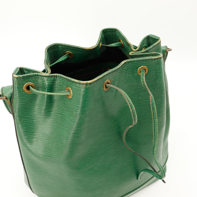 Amana-vintage-sacs-de-luxe-pas-cher-bag-details-occasion-speedy-dior-seconde-main-exclusif-sac-vuitton-authentique-noé-papillon