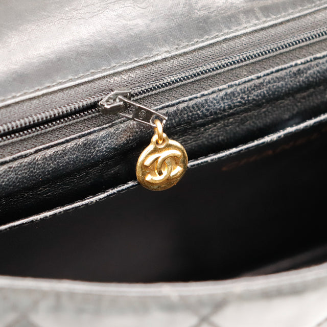 Amana-vintage-sacs-de-luxe-pas-cher-bag-details-occasion-speedy-dior-seconde-main-exclusif-sac-vuitton-authentique-noé-papillon