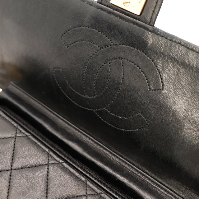 Amana-vintage-sacs-de-luxe-pas-cher-bag-details-occasion-speedy-dior-seconde-main-exclusif-sac-vuitton-authentique-noé-papillon