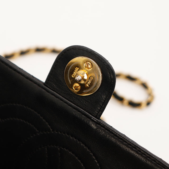 Amana-vintage-sacs-de-luxe-pas-cher-bag-details-occasion-speedy-dior-seconde-main-exclusif-sac-vuitton-authentique-noé-papillon