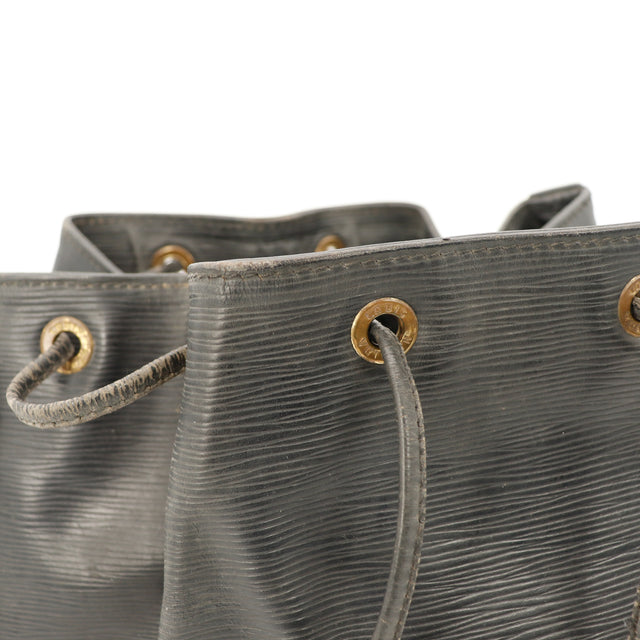 Amana-vintage-sacs-de-luxe-pas-cher-bag-details-occasion-speedy-dior-seconde-main-exclusif-sac-vuitton-authentique-noé-papillon